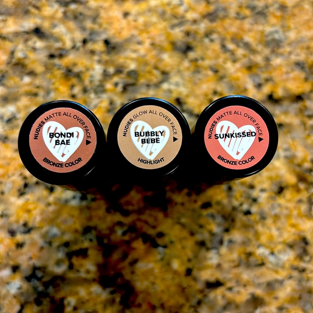 Nudestix Trio Bondi Bae Bronzer, Sunkissed Matte Blush, Bubbly Bebe Highlighter